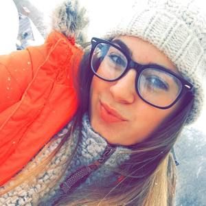 Meet your Posher, Carli